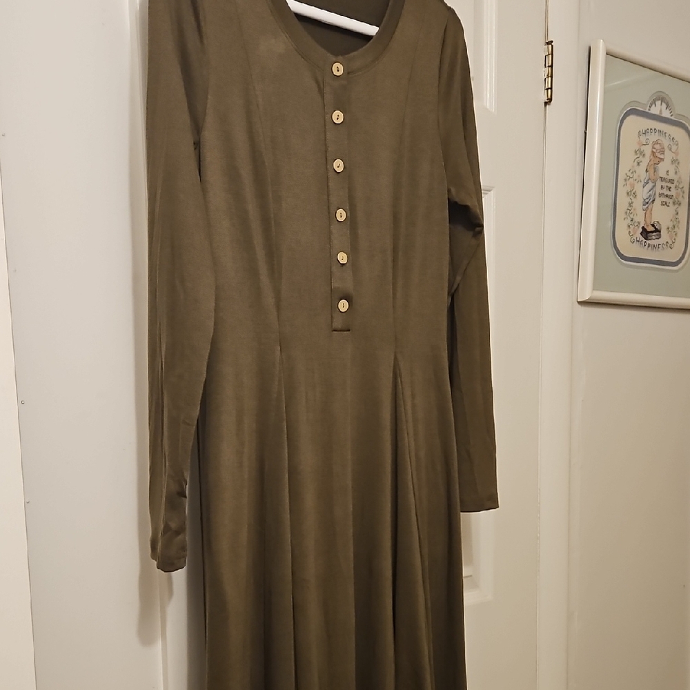 Chic Long Sleeve Olive Dress with Button Detail
